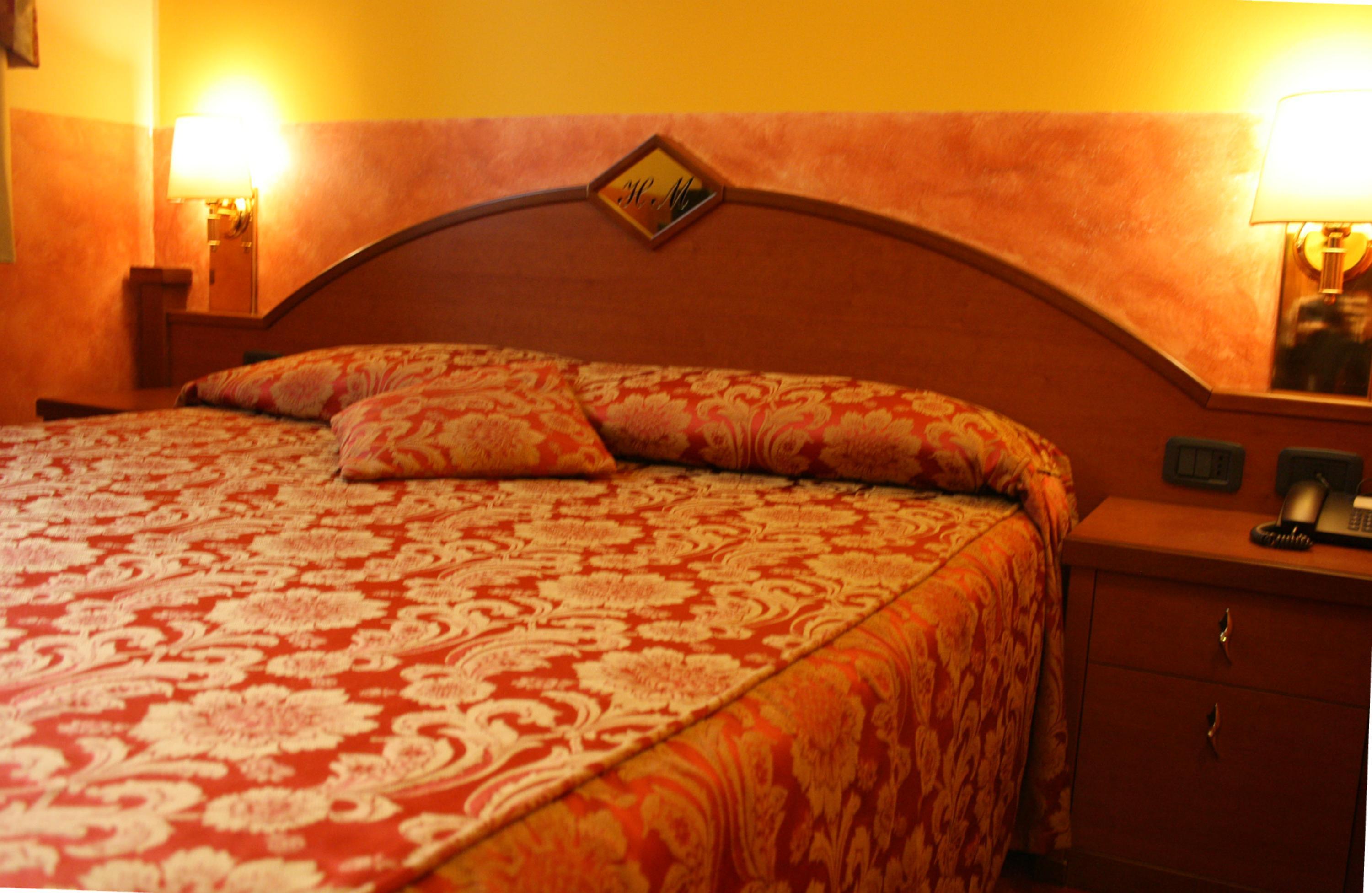 Hotel Majestic San Giuliano Milanese Kültér fotó